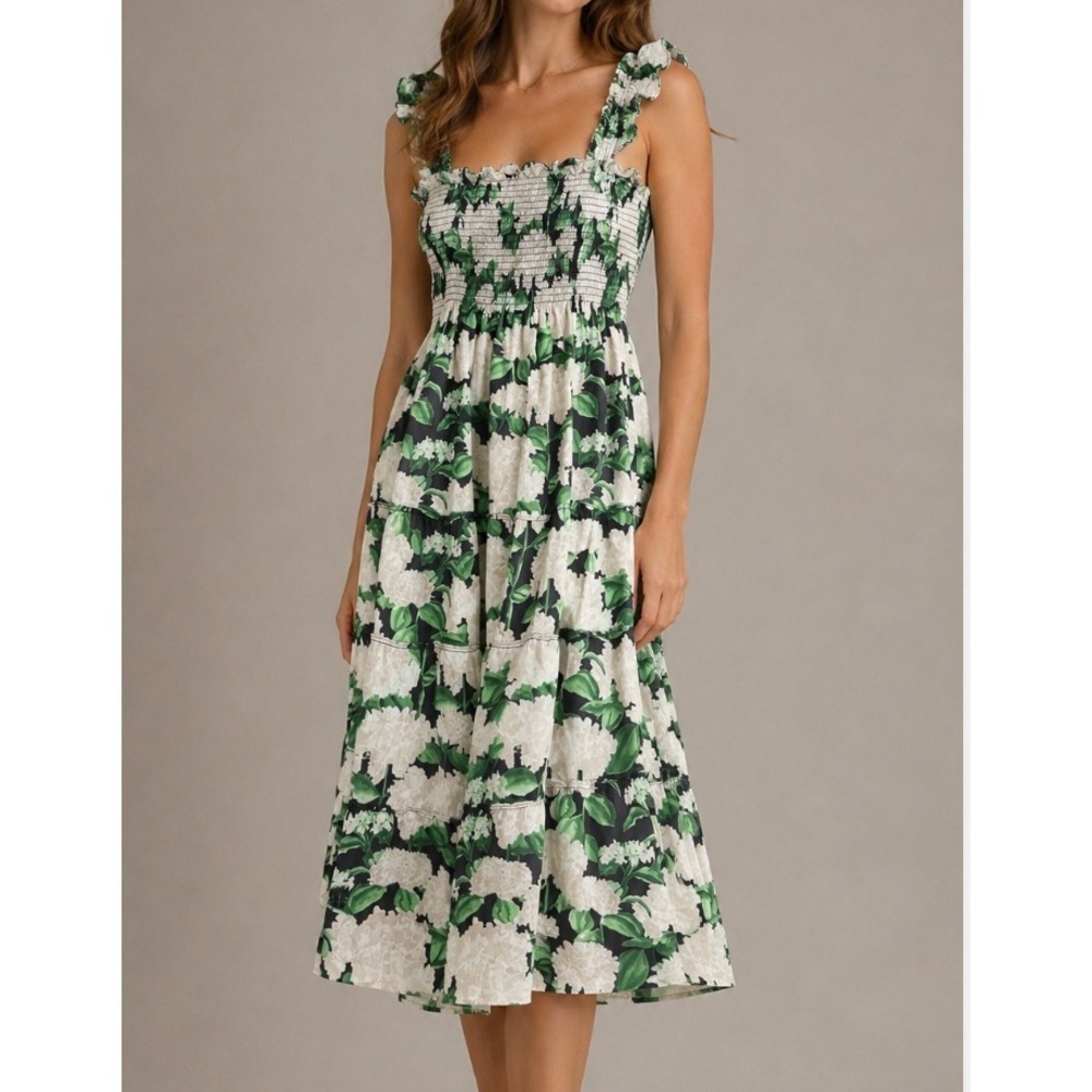 Hill House Home Ellie Nap Dress Green White Hydrangea Floral Smocked Cotton L